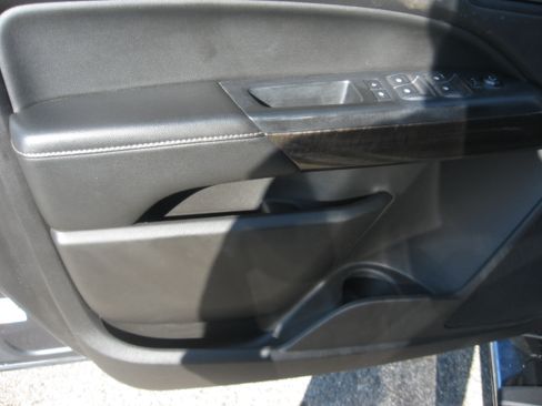 Used 2016 GMC Canyon 4x4 Crew Cab SLE image 7