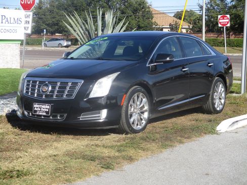 Used 2014 Cadillac XTS Luxury image 1