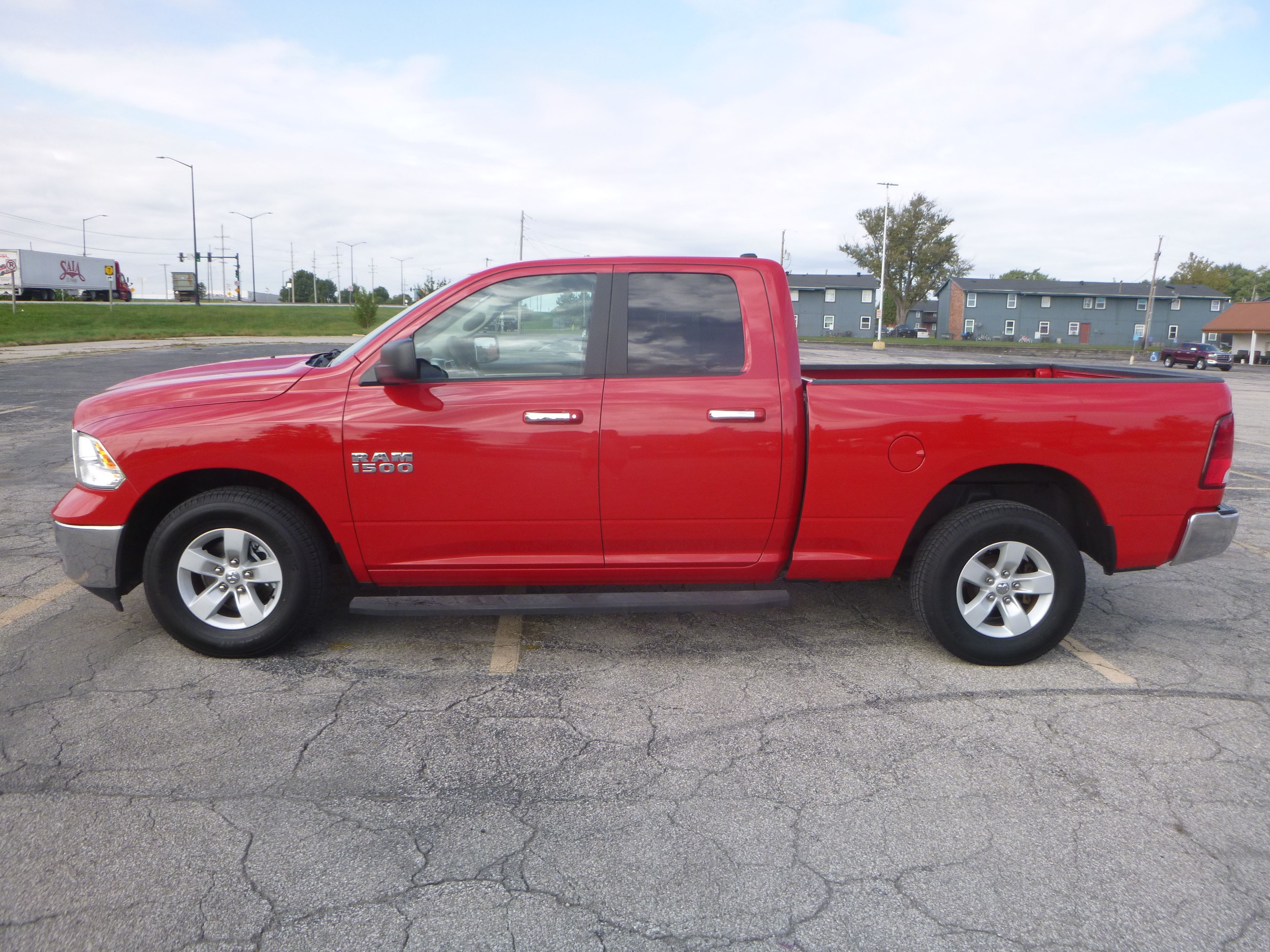Used 2018 RAM 1500 2WD Quad Cab SLT image 1