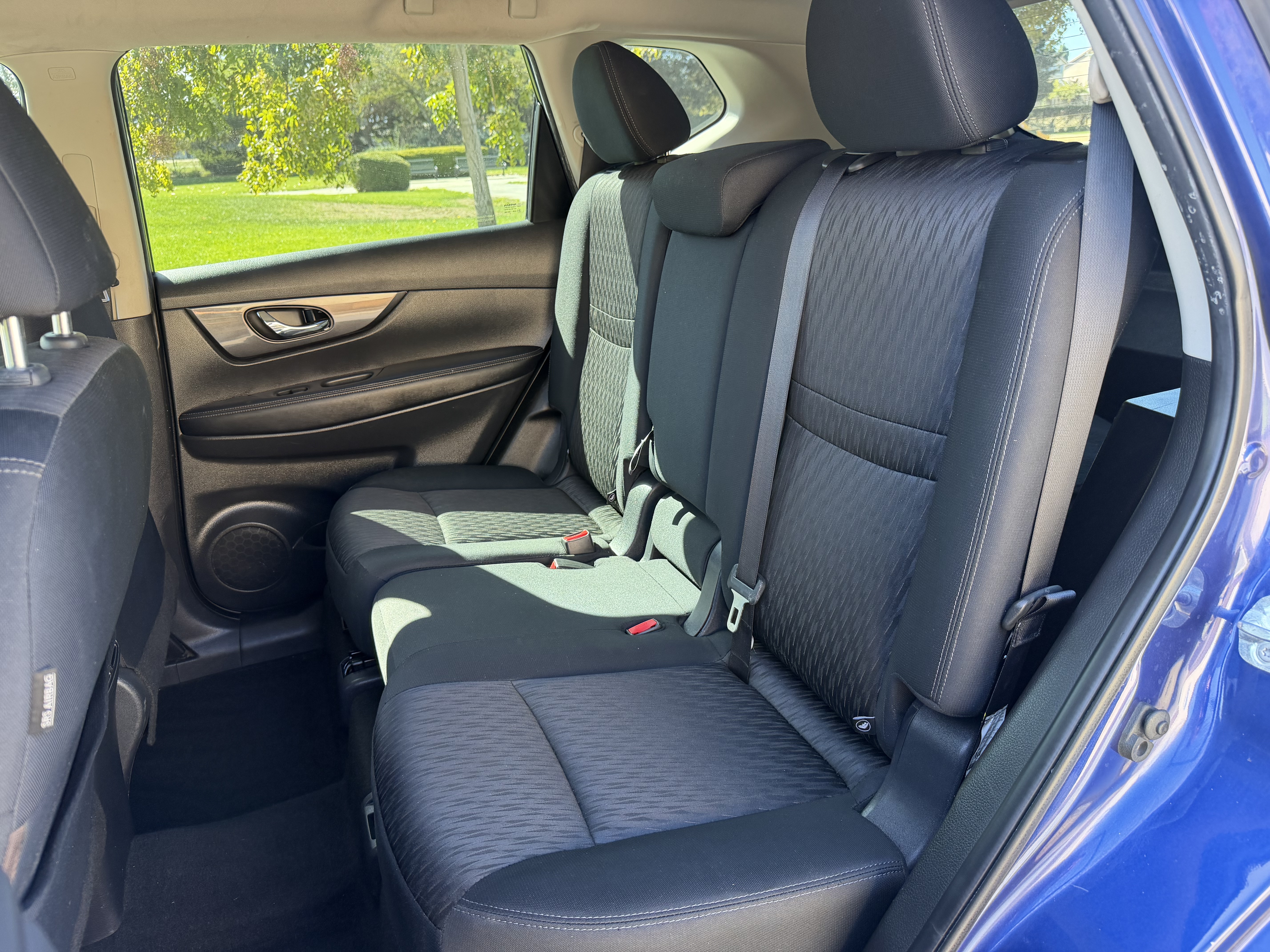Used 2018 Nissan Rogue FWD image 5