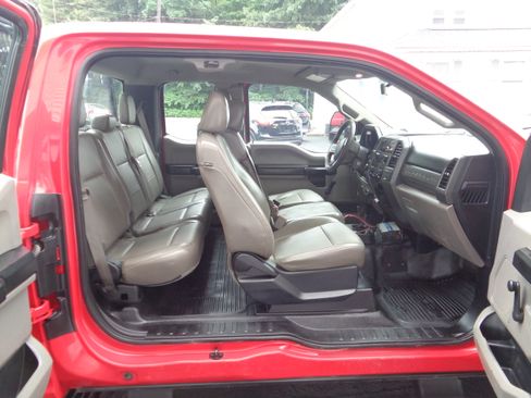 Used 2017 Ford F250 2WD SuperCab Super Duty image 8