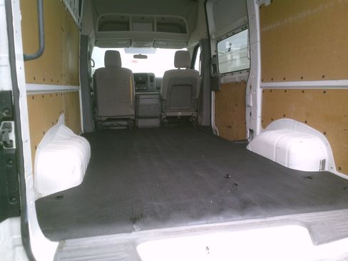 Used 2016 Nissan NV 2500 S image 8