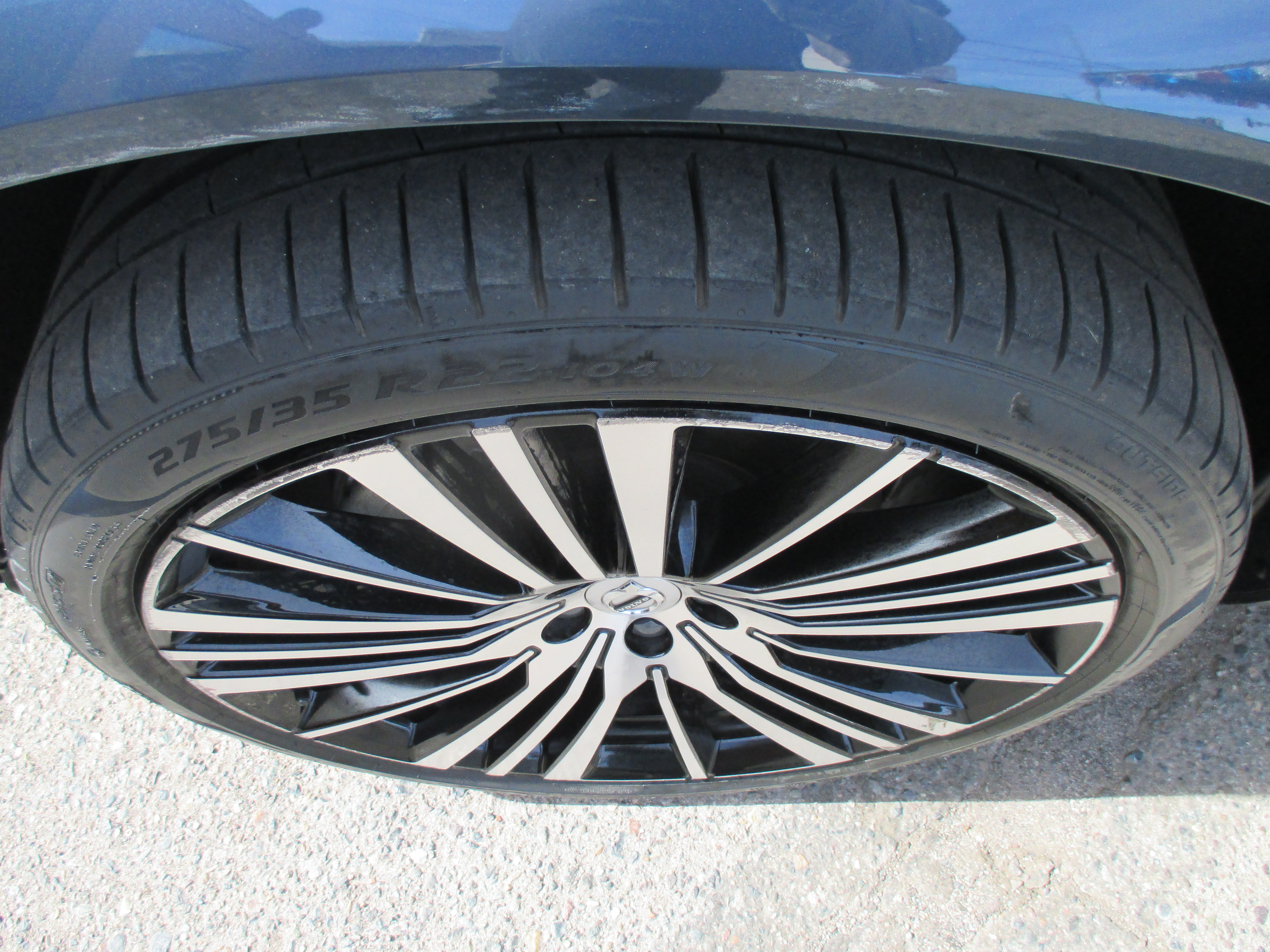 Used 2023 Volvo XC90 AWD B6 Plus Bright image 23