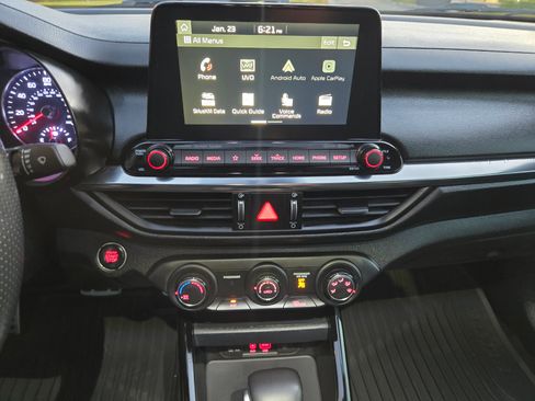 Used 2021 Kia Forte GT-Line image 27