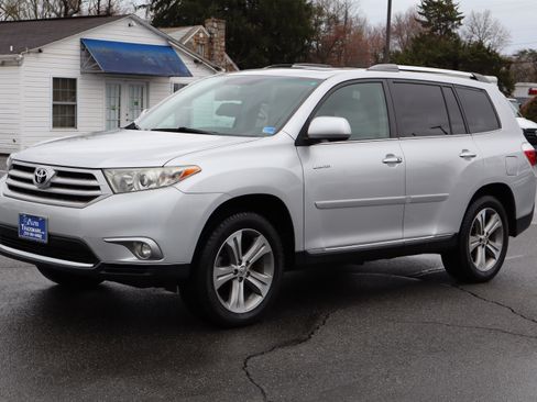 Used 2011 Toyota Highlander Limited image 4