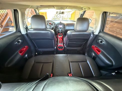 Used 2011 Nissan Juke AWD image 19