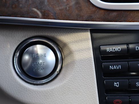 Used 2015 Mercedes-Benz E 350 Sport image 26