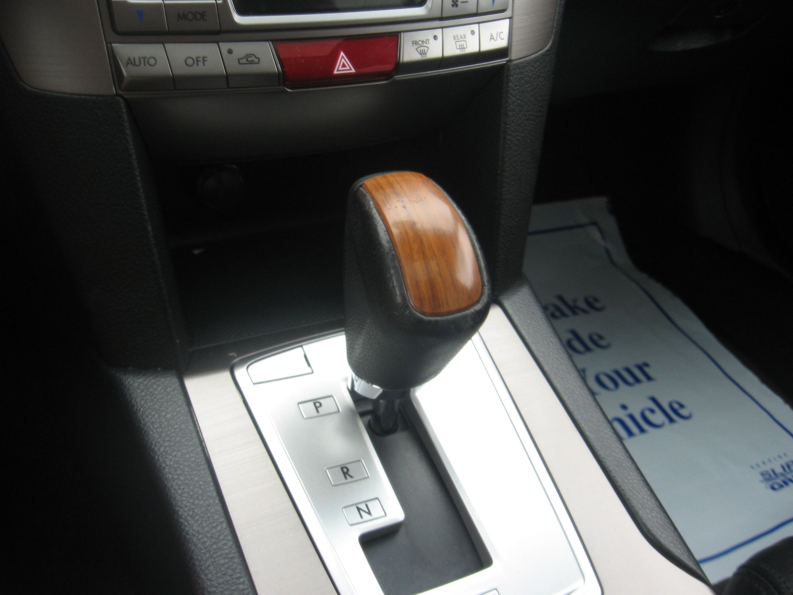 Used 2013 Subaru Outback 2.5i Limited AWD/4WD image 12