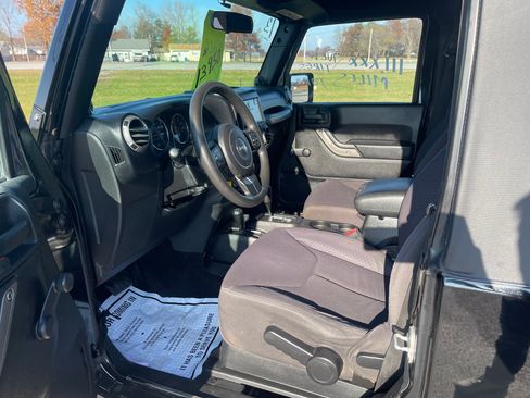 Used 2013 Jeep Wrangler Sport image 7