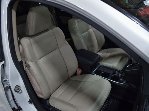 Used 2015 Honda CR-V Touring image 23