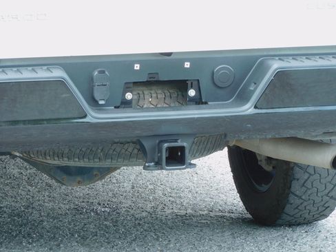 Used 2020 Chevrolet Silverado 2500 4x4 Crew Cab Custom image 13