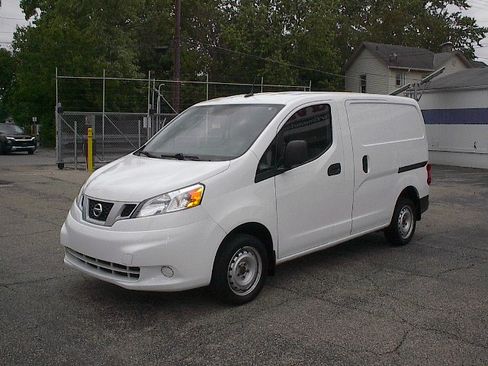 Used 2020 Nissan NV200 S FWD image 8