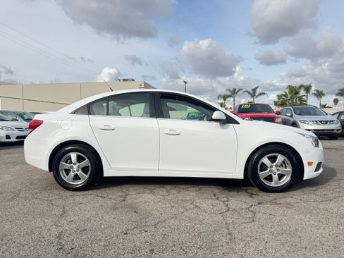 Used 2012 Chevrolet Cruze LT image 9