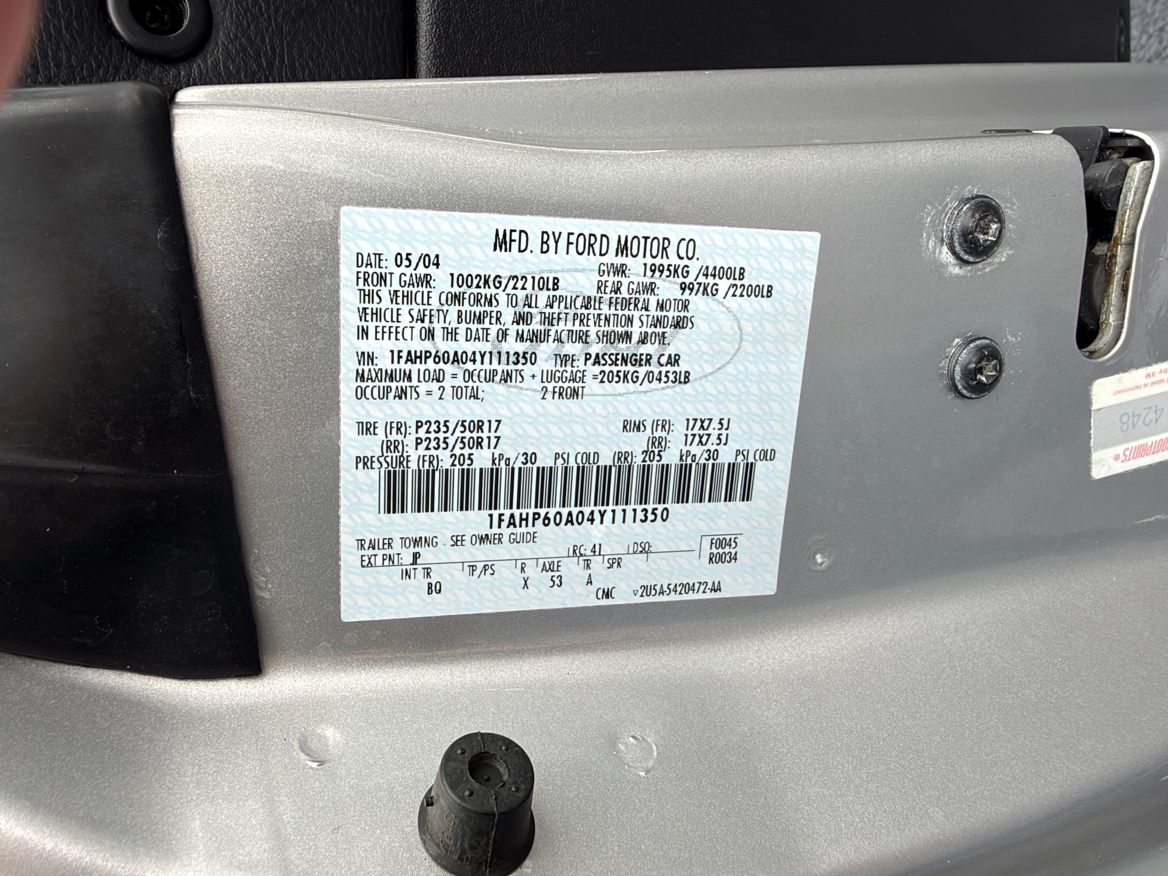 Used 2004 Ford Thunderbird UNAVAIL RWD image 2