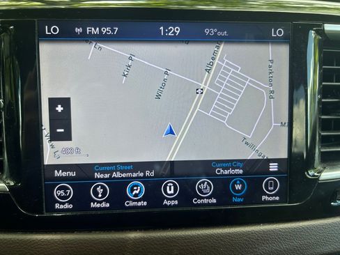 Used 2019 Chrysler Pacifica Touring-L Plus FWD image 13