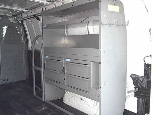 Used 2020 Chevrolet Express 3500 UNAVAIL RWD image 22