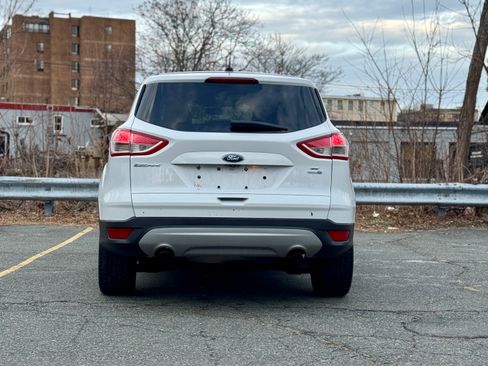 Used 2014 Ford Escape SE image 4