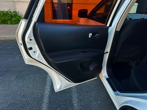 Used 2014 Nissan Rogue 2WD S image 13