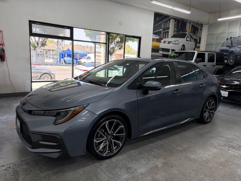 Used 2021 Toyota Corolla SE Sedan w/ Premium Package FWD image 2