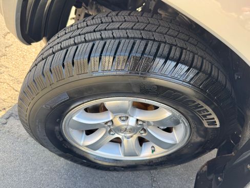 Used 2009 Toyota 4Runner Sport image 19