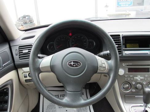 Used 2009 Subaru Outback 2.5i Premium image 18