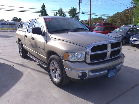 Used 2004 Dodge Ram 1500 Truck SLT image 1
