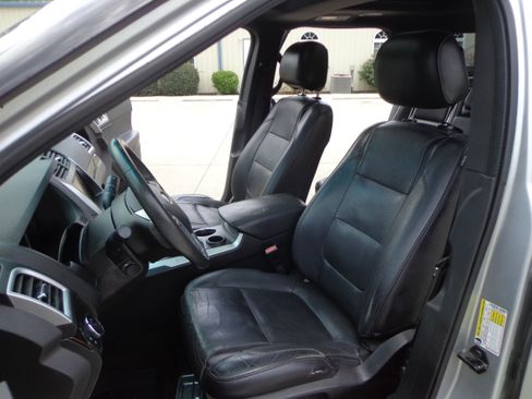 Used 2015 Ford Explorer FWD Limited image 8