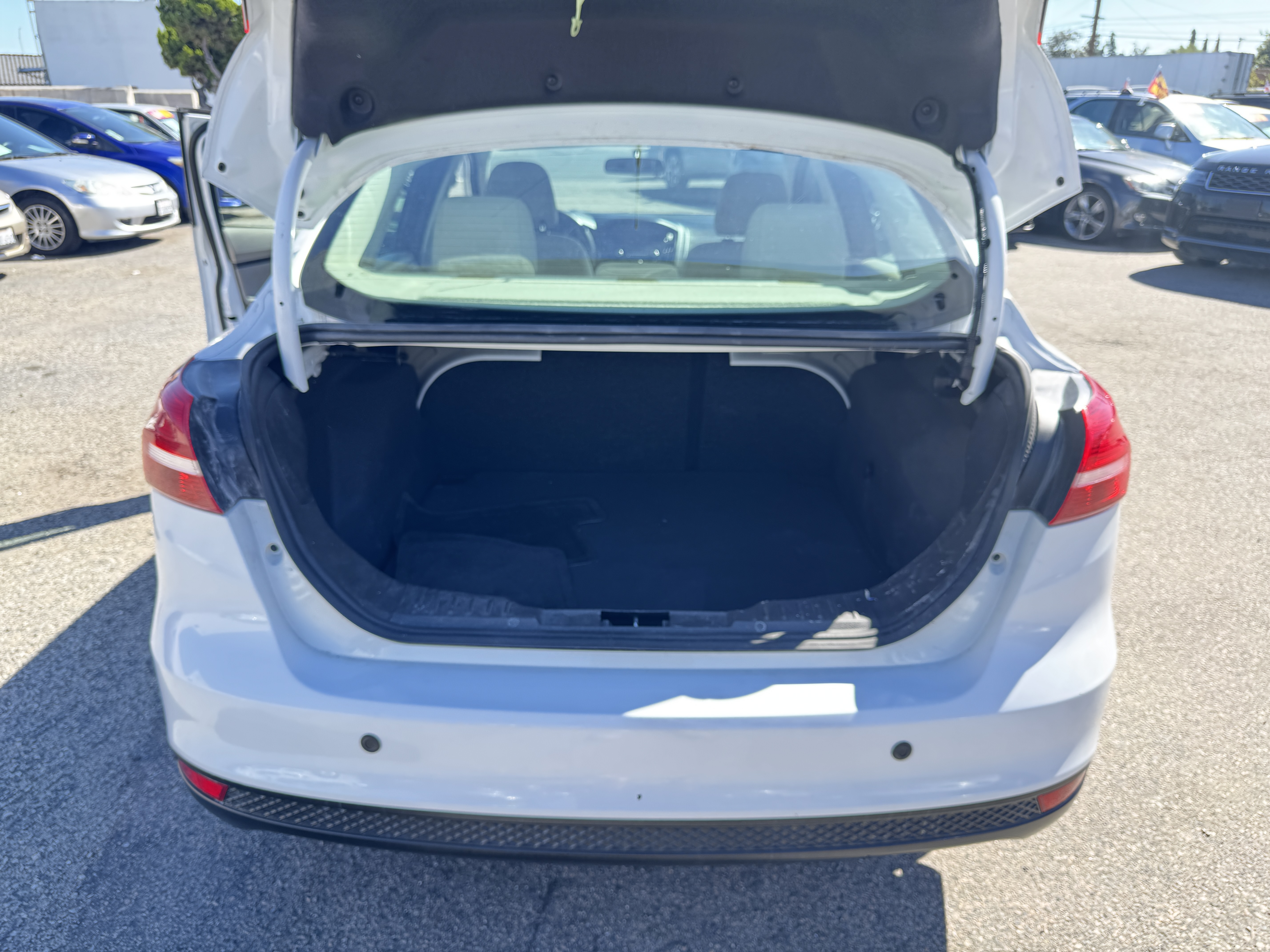 Used 2016 Ford Focus SE Sedan FWD image 22