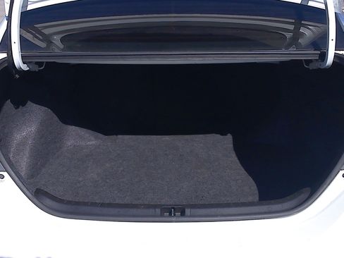 Used 2014 Toyota Corolla LE Premium FWD image 13