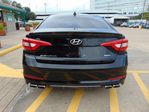 Used 2017 Hyundai Sonata Sport image 6