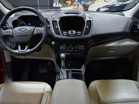 Used 2017 Ford Escape Titanium image 23