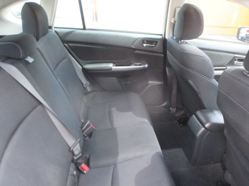 Used 2016 Subaru Impreza 2.0i Premium image 16