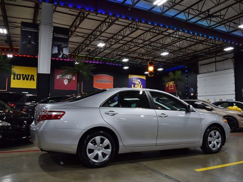 Used 2009 Toyota Camry LE image 8