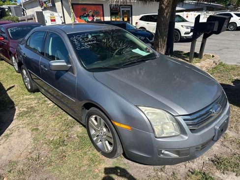 Used 2007 Ford Fusion SE FWD image 1