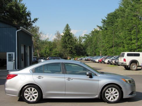 Used 2016 Subaru Legacy 2.5i Premium AWD/4WD image 14