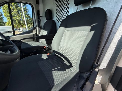 Used 2021 Ford Transit 350 image 17