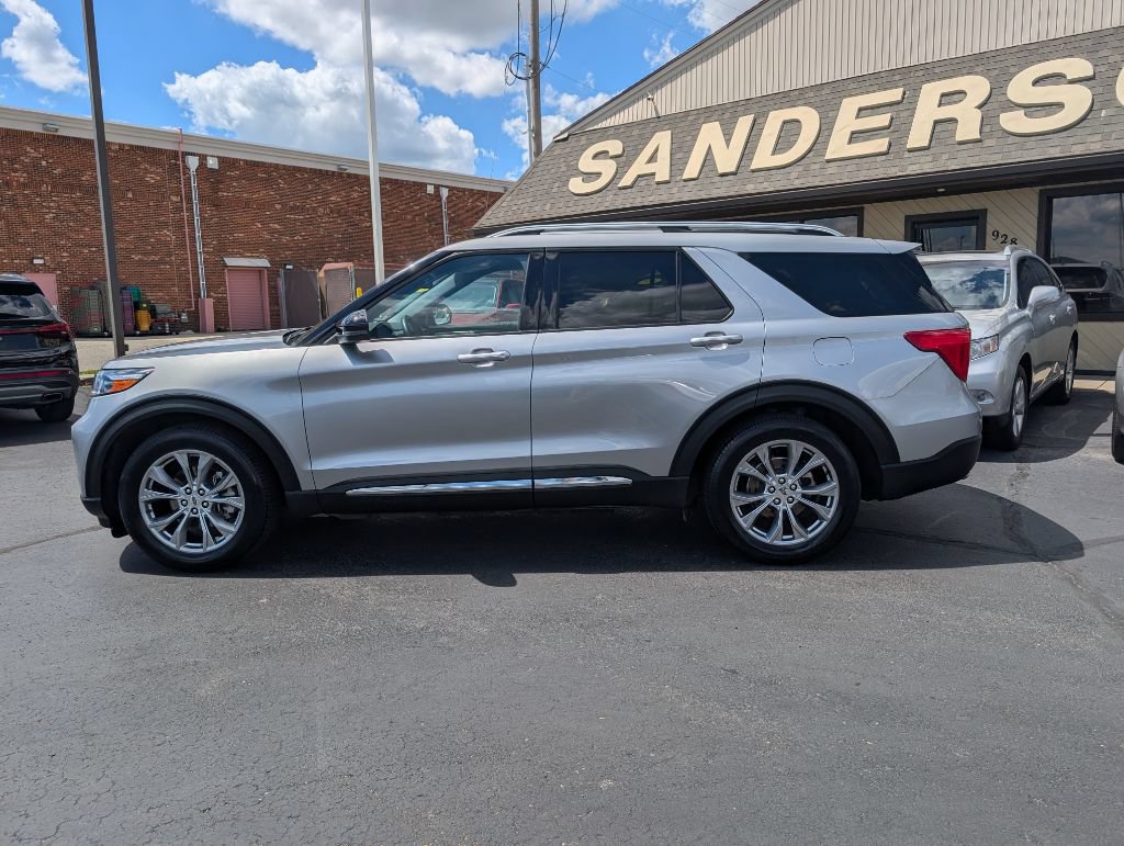 Used 2021 Ford Explorer Limited RWD image 2