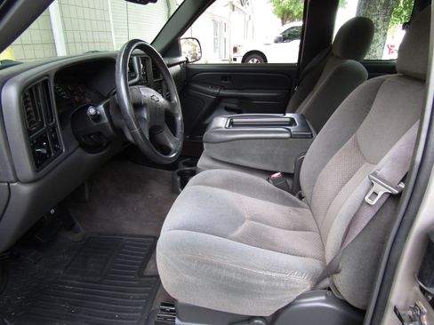 Used 2004 Chevrolet Silverado 1500 2WD Extended Cab image 10