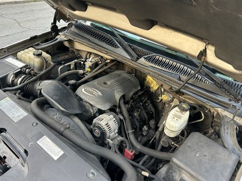 Used 2005 Chevrolet Silverado 2500 4x4 Extended Cab image 43