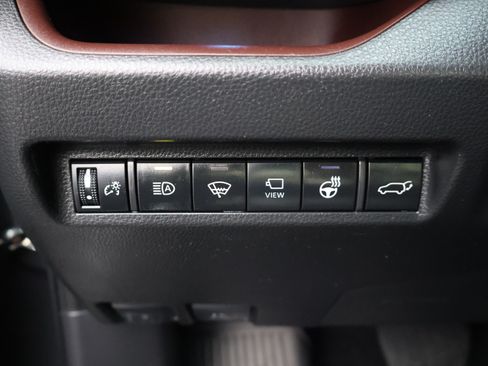 Used 2022 Toyota RAV4 Limited image 29