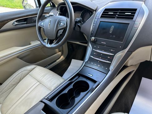 Used 2013 Lincoln MKZ UNAVAIL FWD image 13