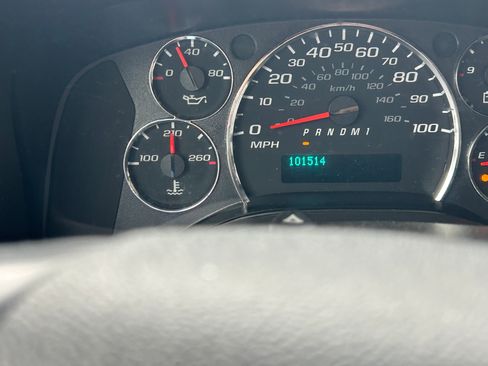 Used 2014 Chevrolet Express 2500 image 12