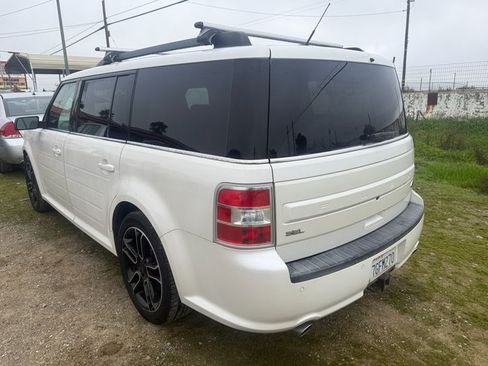 Used 2014 Ford Flex SEL image 9
