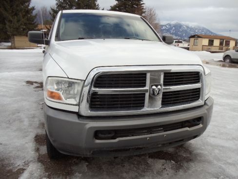 Used 2011 RAM 2500 Tradesman image 2