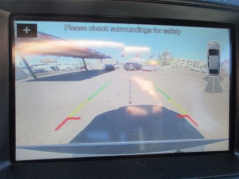 Used 2018 Ford Explorer XLT image 12