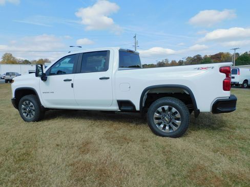 New 2026 Chevrolet Silverado 2500 Custom image 8