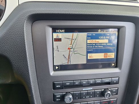 Used 2012 Ford Mustang image 12