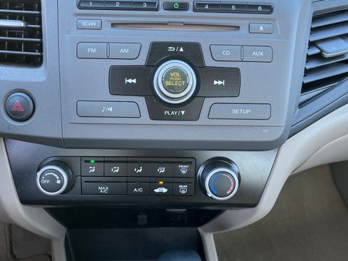 Used 2012 Honda Civic LX image 7