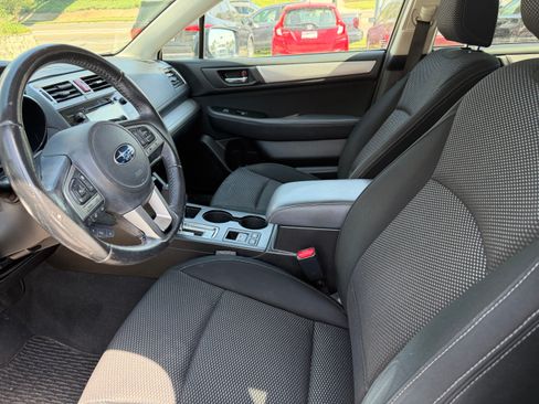 Used 2017 Subaru Outback 2.5i Premium AWD/4WD image 15