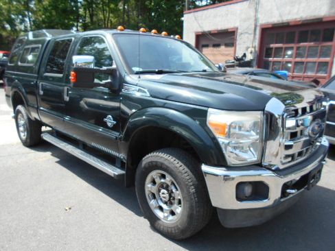 Used 2015 Ford F250 4x4 Crew Cab Super Duty image 2